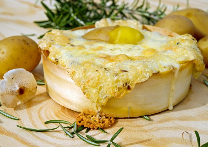 フランスのチーズ料理